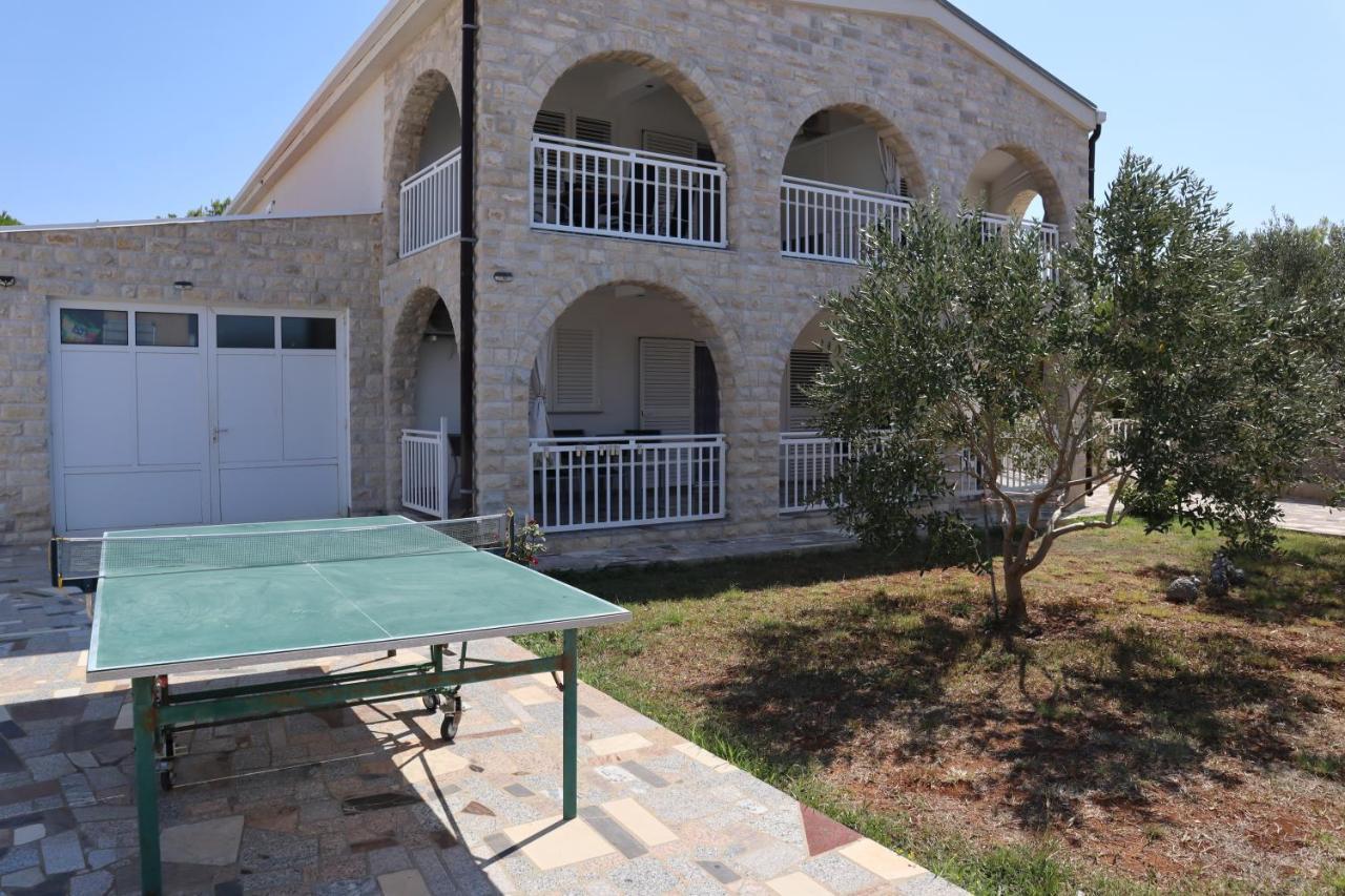 Apartmani Sanja Vir Luaran gambar