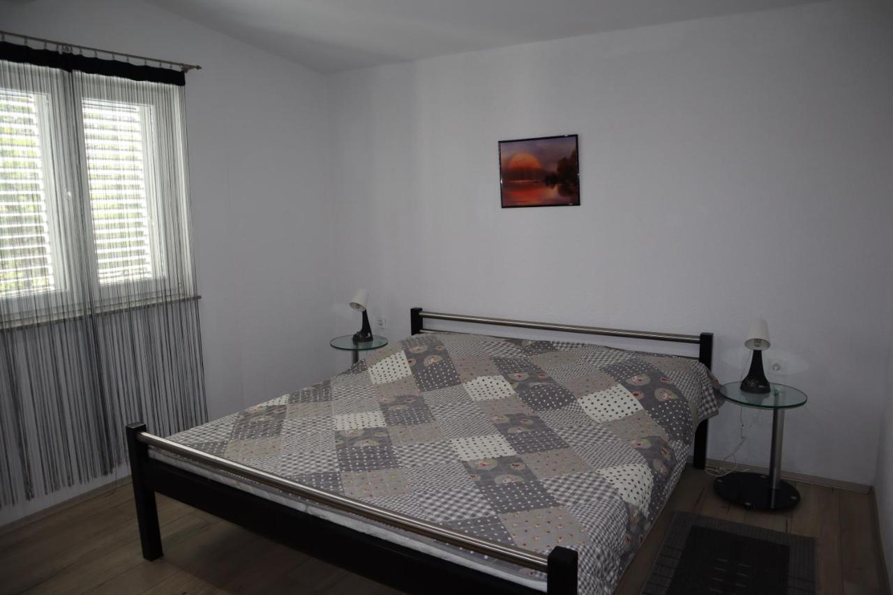 Apartmani Sanja Vir Luaran gambar
